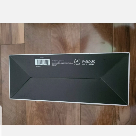 CHI Hair Dryer - Picture 6 of 9